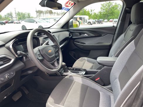 Used 2022 Chevrolet TrailBlazer LT AWD/4WD image 11