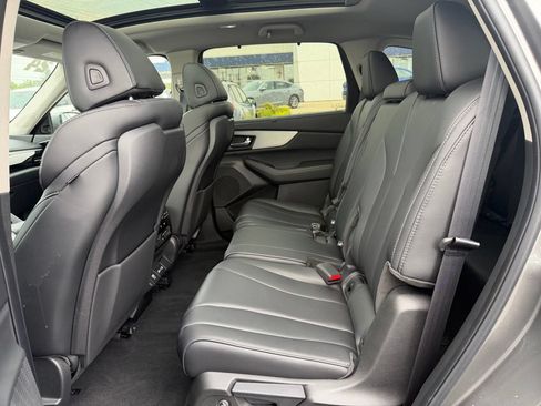Certified 2024 Acura MDX SH-AWD w/ Technology Package image 27