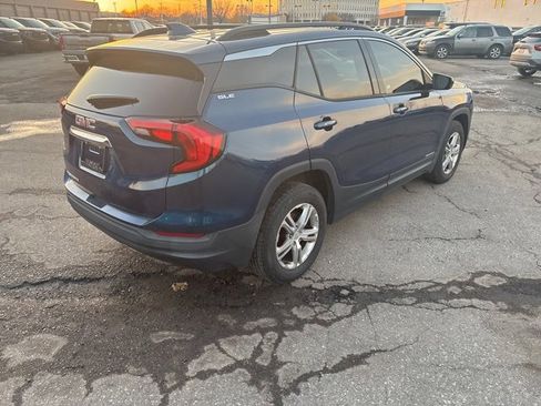 Used 2019 GMC Terrain SLE w/ Driver Convenience Package image 3