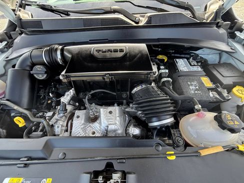 Used 2025 Jeep Compass Limited AWD/4WD image 34