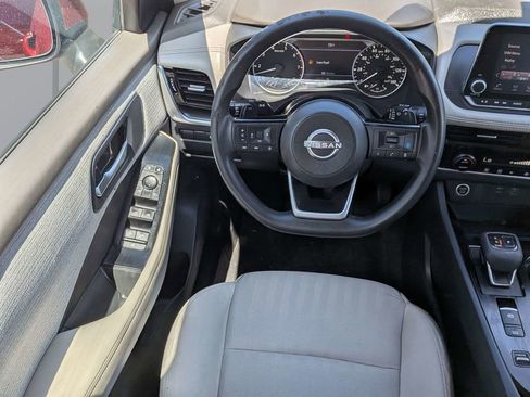 Used 2023 Nissan Rogue SV image 15