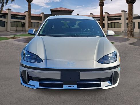 Used 2025 Hyundai Ioniq 6 SE RWD image 3
