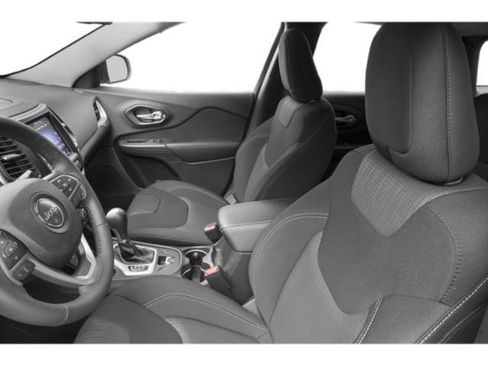 Used 2015 Jeep Cherokee Latitude FWD image 12
