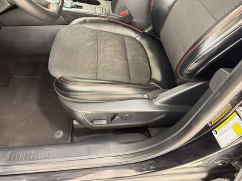 Used 2024 Ford Escape ST-Line AWD/4WD image 14