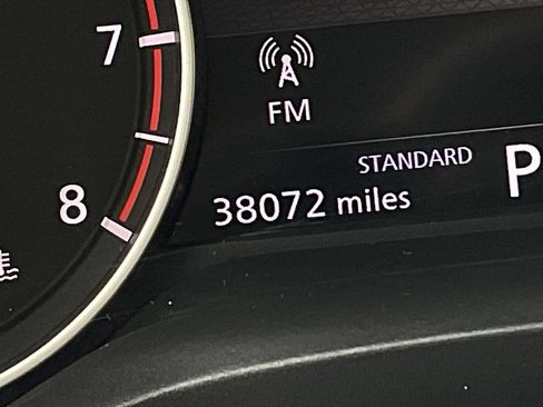 Used 2025 Nissan Rogue SV FWD image 44