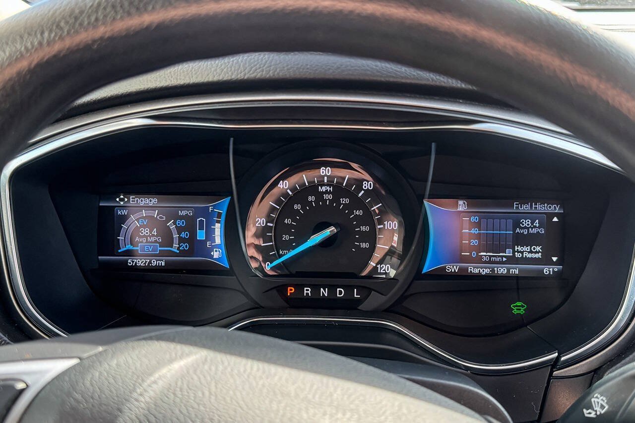 Used 2018 Ford Fusion SE FWD image 26