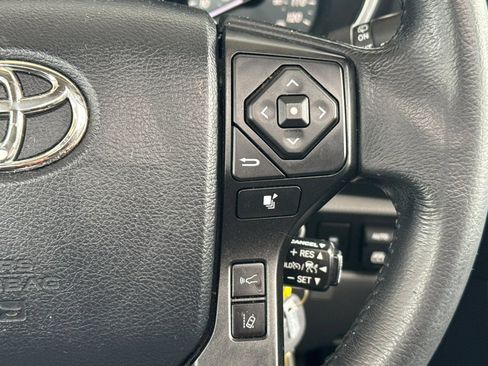 Certified 2018 Toyota Sequoia SR5 w/ Preferred Accessory Package RWD image 29