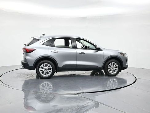 Certified 2024 Ford Escape Active image 2