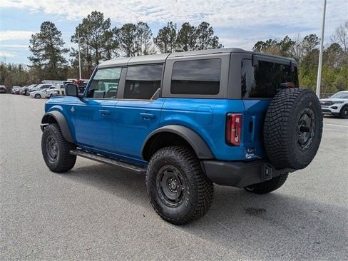 New 2024 Ford Bronco Outer Banks image 5