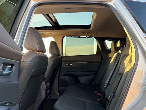 Used 2025 Nissan Murano Platinum image 15