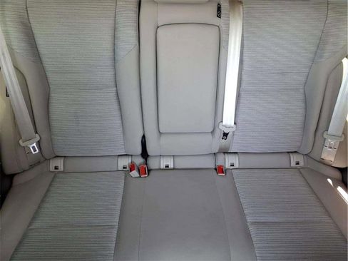 Used 2023 Nissan Rogue SV image 17