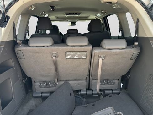 Used 2016 Honda Odyssey Touring image 15