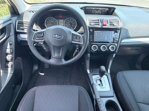 Used 2016 Subaru Forester 2.5i Premium w/ All-Weather Package AWD/4WD image 10