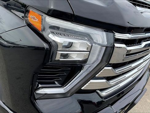 Used 2024 Chevrolet Silverado 2500 High Country AWD/4WD image 33