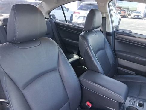 Used 2017 Subaru Legacy 2.5i Limited AWD/4WD image 9