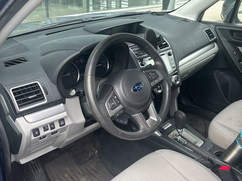Used 2017 Subaru Forester 2.5i Premium image 2