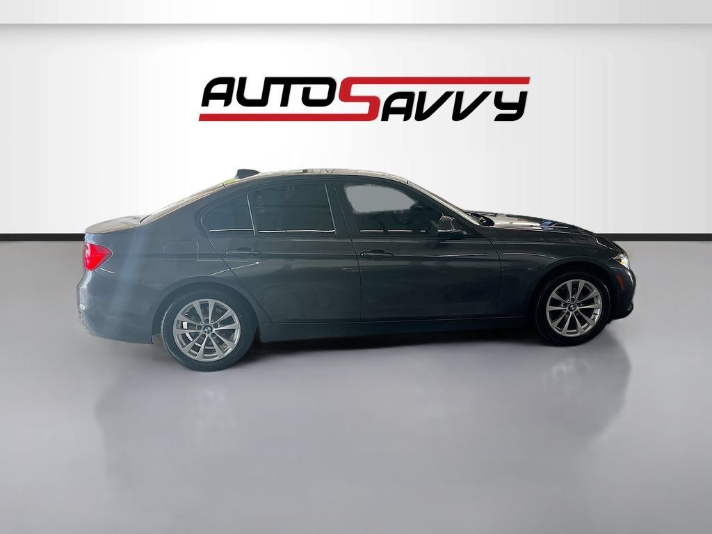 Used 2018 BMW 320i Sedan w/ Convenience Package RWD image 8