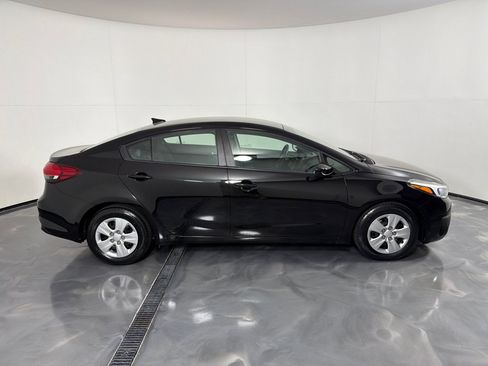 Used 2018 Kia Forte LX w/ LX Popular Package FWD image 4