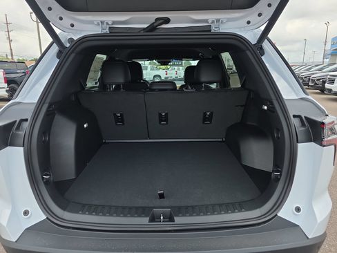 New 2026 Chevrolet Equinox ACTIV w/ Convenience Package III FWD image 13