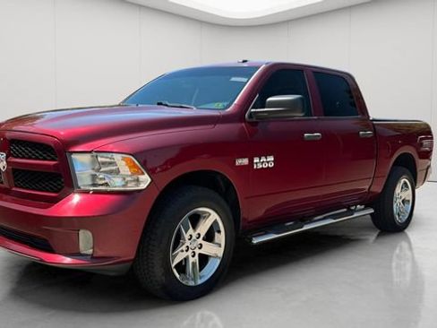 Used 2017 RAM 1500 Express AWD/4WD image 10