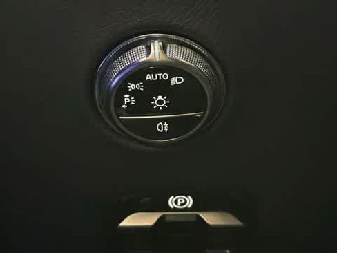 Used 2026 Mercedes-Benz GLC 300 4MATIC image 17