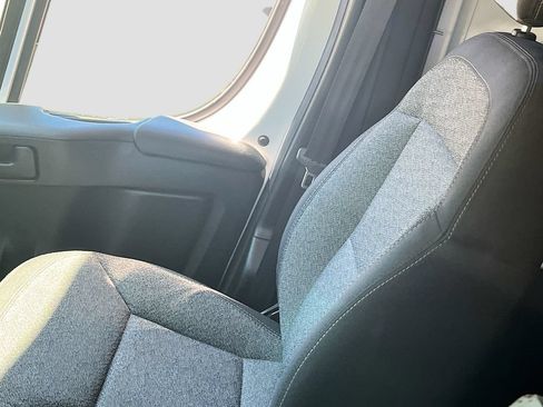 Used 2024 RAM ProMaster 2500 w/ Convenience Group FWD image 23