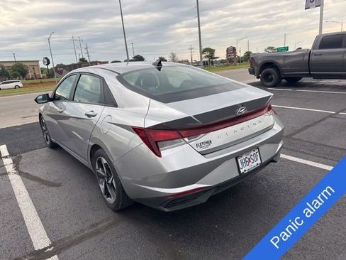 Used 2023 Hyundai Elantra SEL w/ Convenience Package FWD image 6