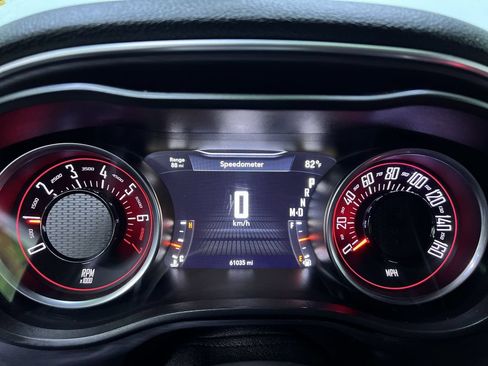 Used 2018 Dodge Challenger SXT RWD image 18