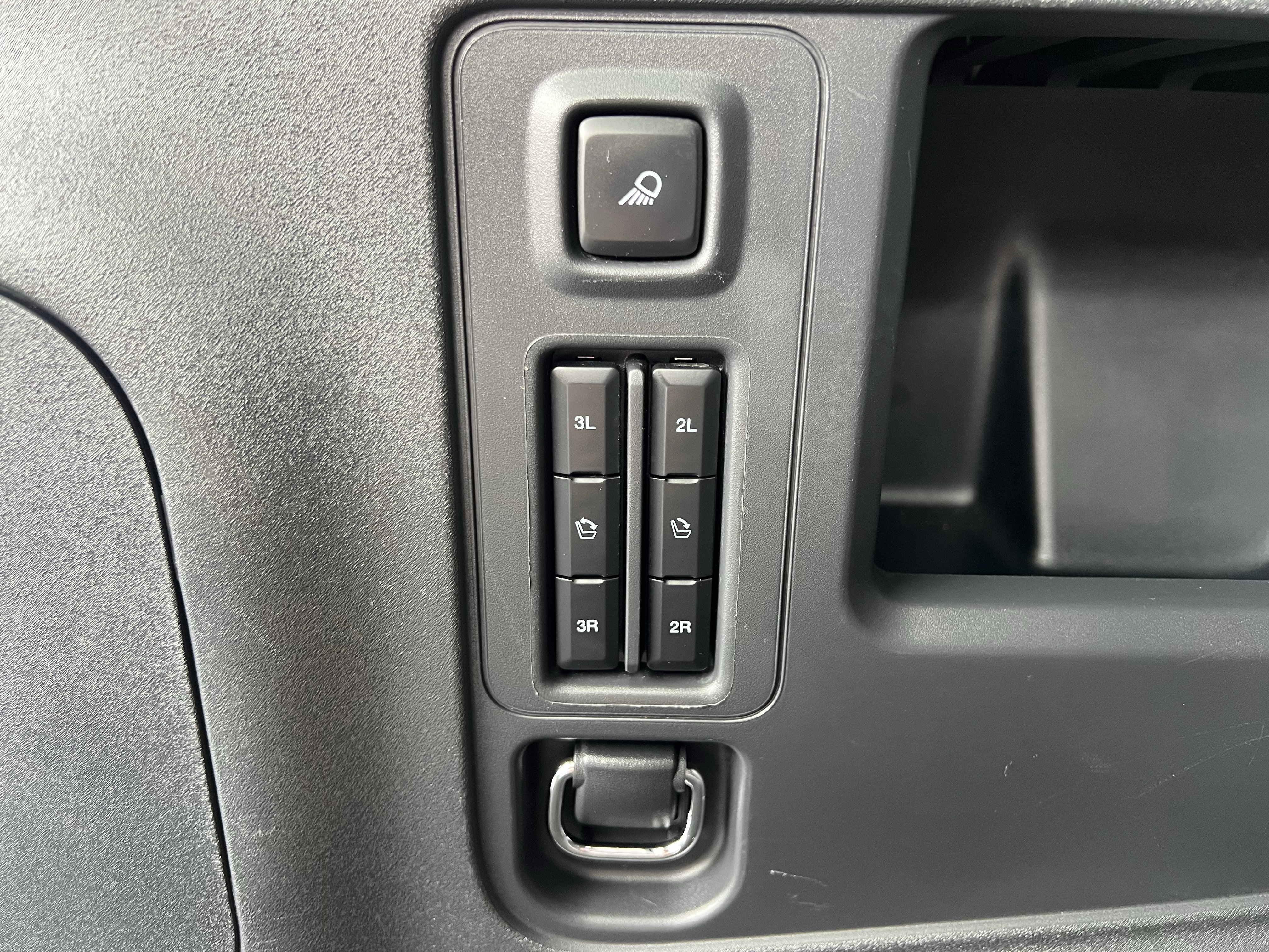 Used 2025 Ford Expedition Platinum w/ Driver's Package AWD/4WD image 66
