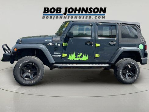 Used 2017 Jeep Wrangler Unlimited Sport w/ Quick Order Package 24S AWD/4WD image 6
