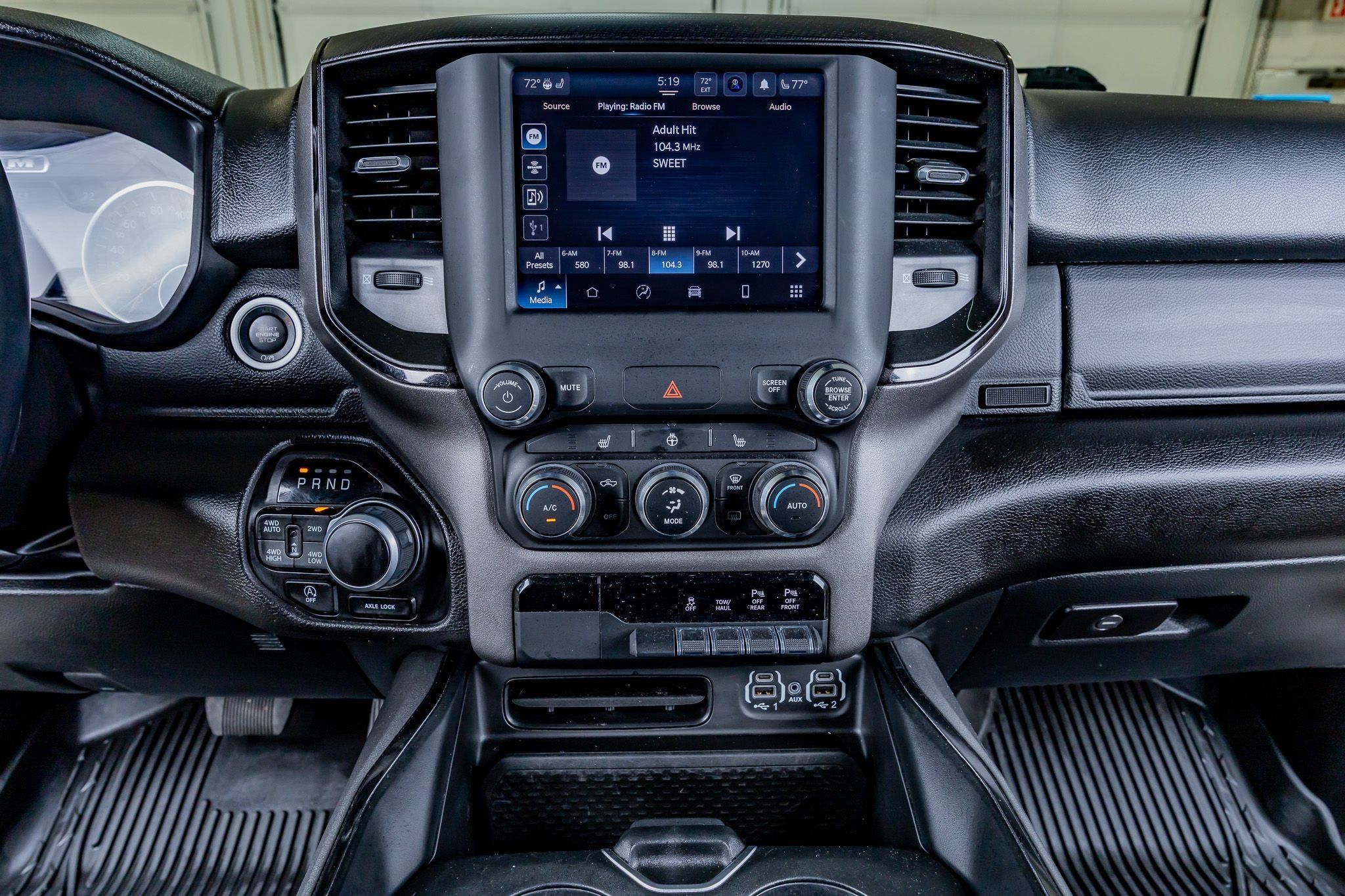 Used 2023 RAM 1500 Big Horn AWD/4WD image 25