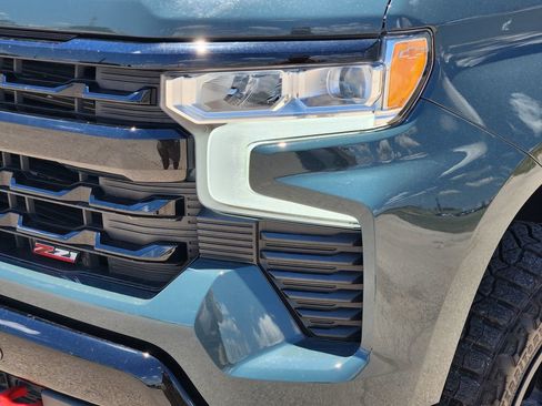 Used 2025 Chevrolet Silverado 1500 LT Trail Boss w/ LT Trail Boss Premium Package AWD/4WD image 9