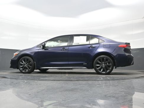 Used 2024 Toyota Corolla SE image 29