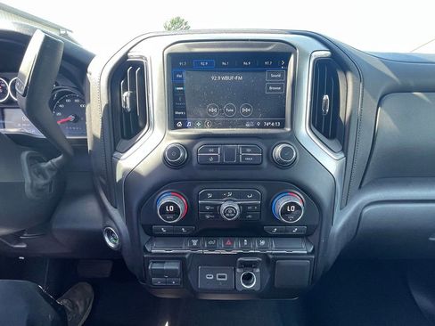 Used 2022 Chevrolet Silverado 3500 LT w/ Convenience Package AWD/4WD image 31
