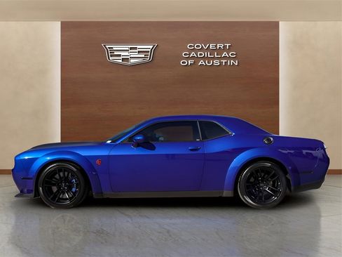 Used 2022 Dodge Challenger SRT Hellcat image 2