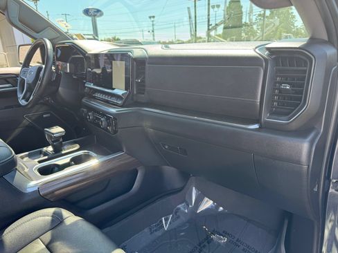 Used 2023 Chevrolet Silverado 1500 RST w/ Convenience Package II AWD/4WD image 26