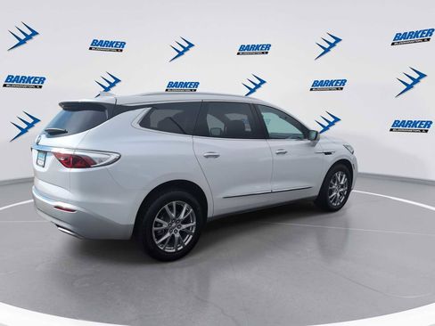 Used 2023 Buick Enclave Essence w/ Experience Buick Package image 8