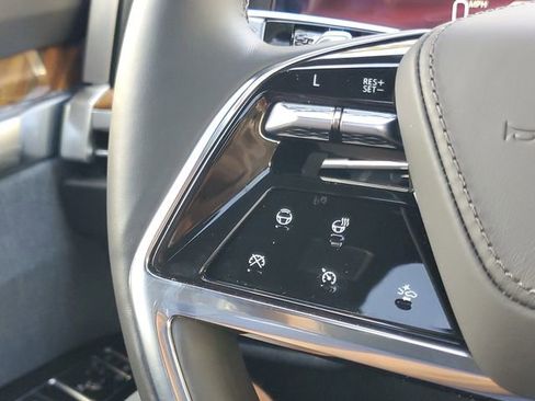 Certified 2025 Cadillac Escalade ESV Sport Platinum w/ LPO, ONYX Package RWD image 23