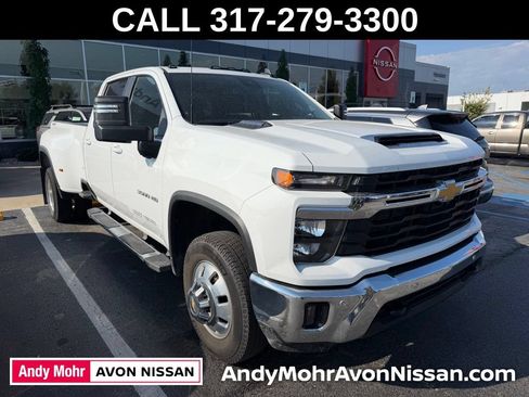 Used 2025 Chevrolet Silverado 3500 LT w/ Safety Package AWD/4WD image 1