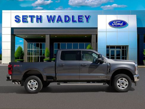 New 2026 Ford F250 XLT w/ XLT Premium Package AWD/4WD image 2