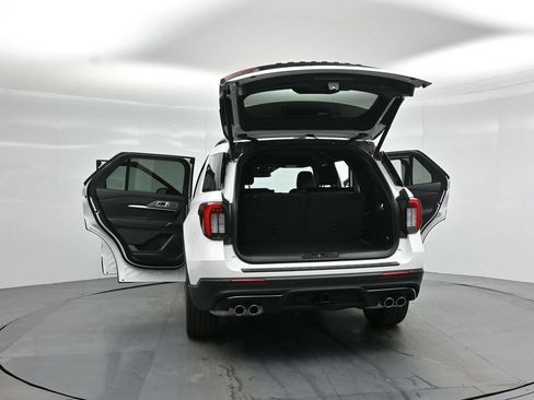 New 2026 Ford Explorer ST AWD/4WD image 32