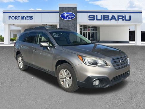 Used 2017 Subaru Outback 2.5i Premium image 5