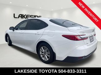 Used 2025 Toyota Camry LE FWD video 2