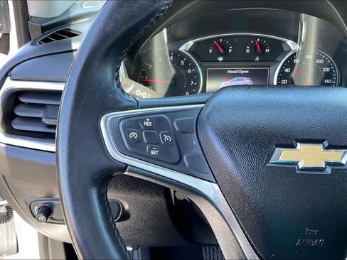 Used 2019 Chevrolet Equinox LT AWD/4WD image 18