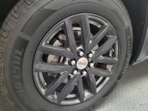 Used 2018 GMC Acadia SLT FWD image 31