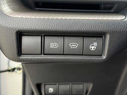 Used 2024 Toyota Prius XLE FWD image 24