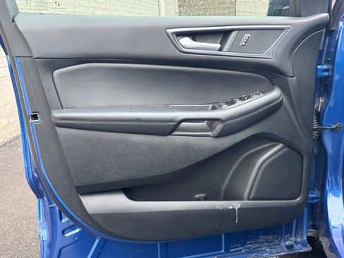 Used 2024 Ford Edge SE image 13