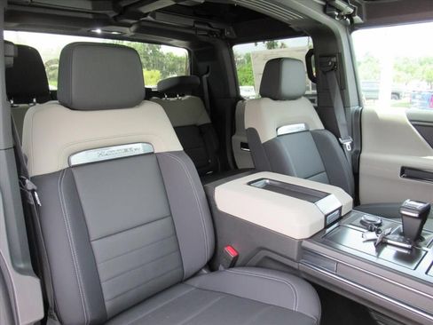 Used 2026 GMC Hummer EV 4x4 Crew Cab image 9