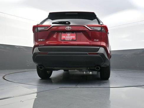 Used 2025 Toyota RAV4 XLE image 38