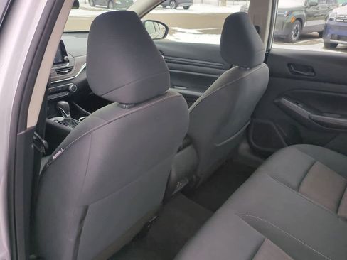 Used 2024 Nissan Altima 2.5 SV image 15